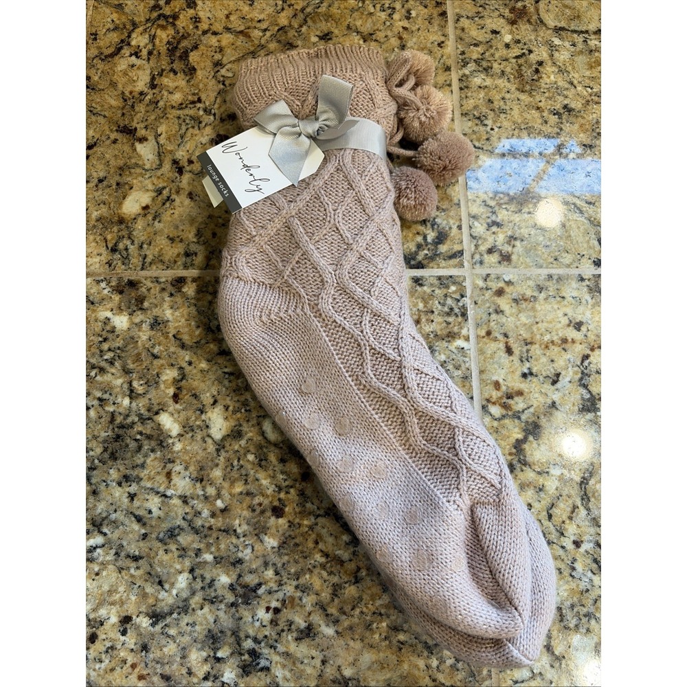 Belk Wonderly Blush Pink Grippy Pom Cable Knit Lounge Socks One Size NEW NWT